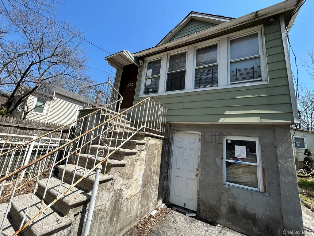 320 Thieriot Avenue Bronx NY 10473