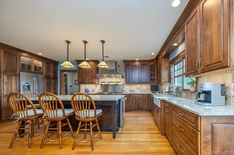 64 Mountainview Avenue Pearl River NY 10965