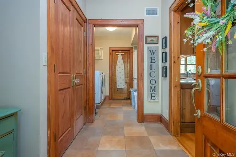 64 Mountainview Avenue Pearl River NY 10965