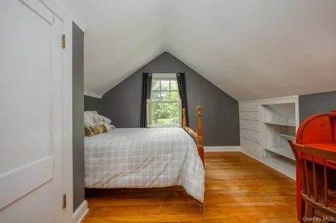 64 Mountainview Avenue Pearl River NY 10965