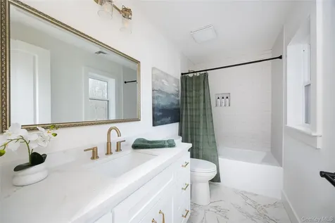 96 Montfort Road Wappingers Falls NY 12590
