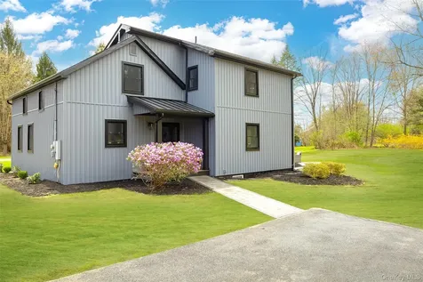96 Montfort Road Wappingers Falls NY 12590