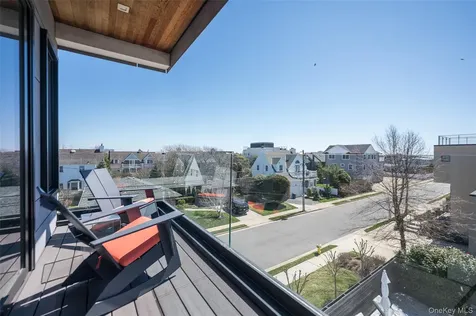 46 Nantwick Street Lido Beach NY 11561