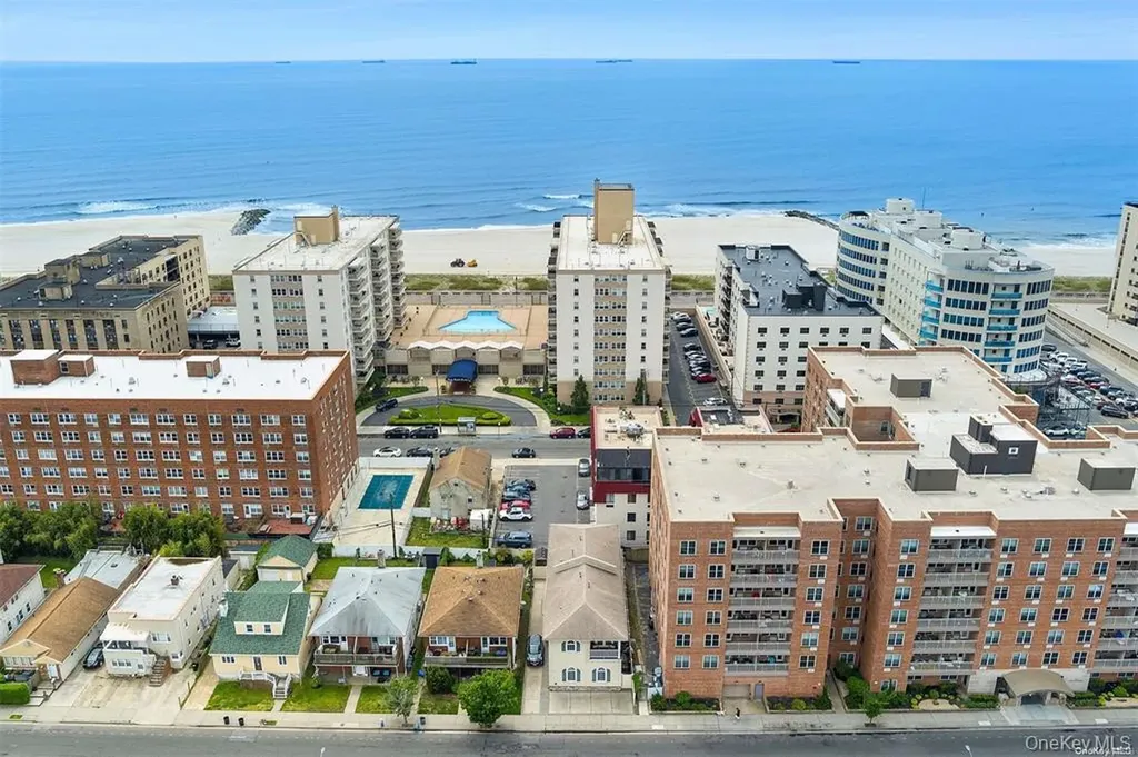 434 E Broadway Long Beach NY 11561