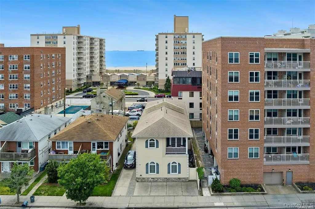 434 E Broadway Long Beach NY 11561
