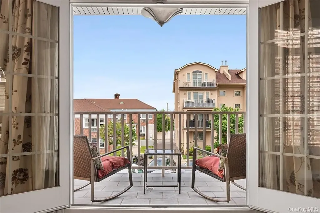 434 E Broadway Long Beach NY 11561