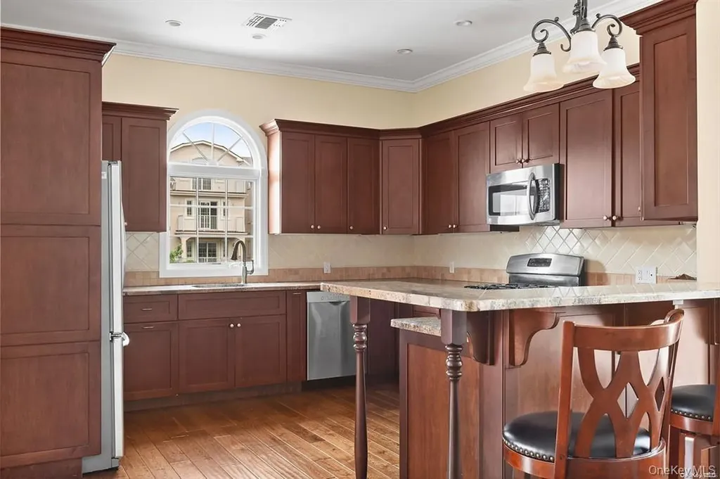 434 E Broadway Long Beach NY 11561