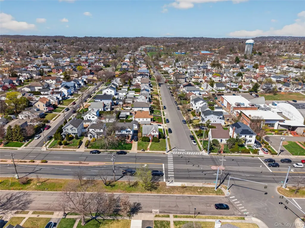 1217 Hillside Avenue New Hyde Park NY 11040