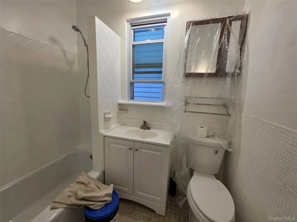 1718 Edison Avenue Bronx NY 10461