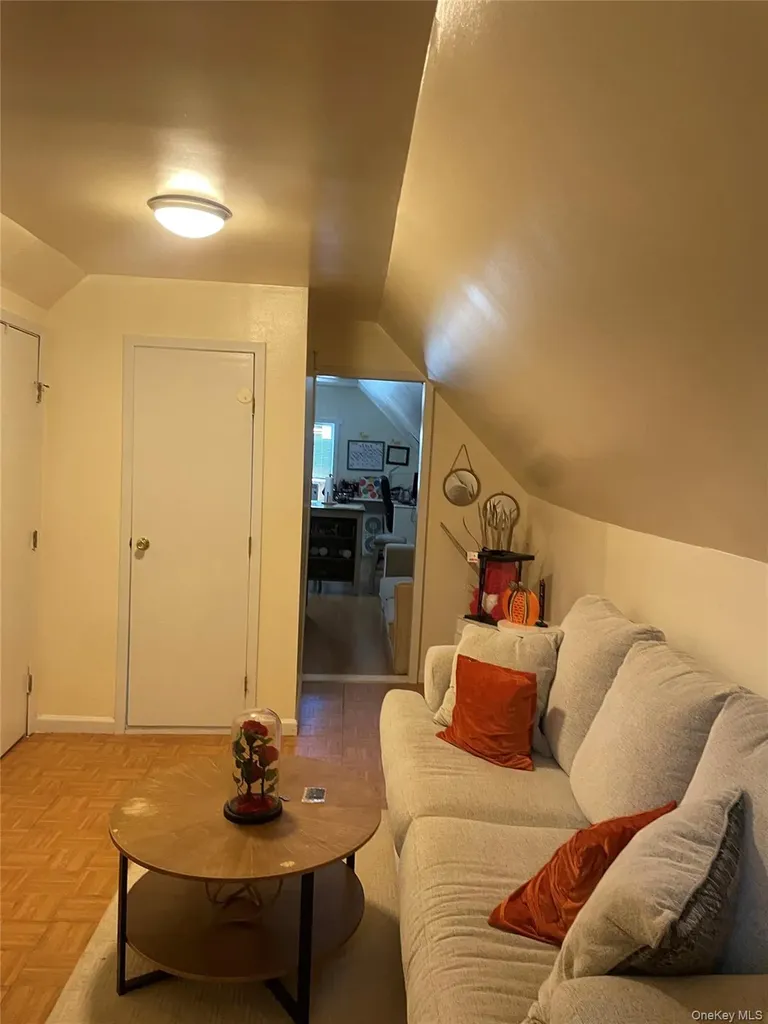 1718 Edison Avenue Bronx NY 10461