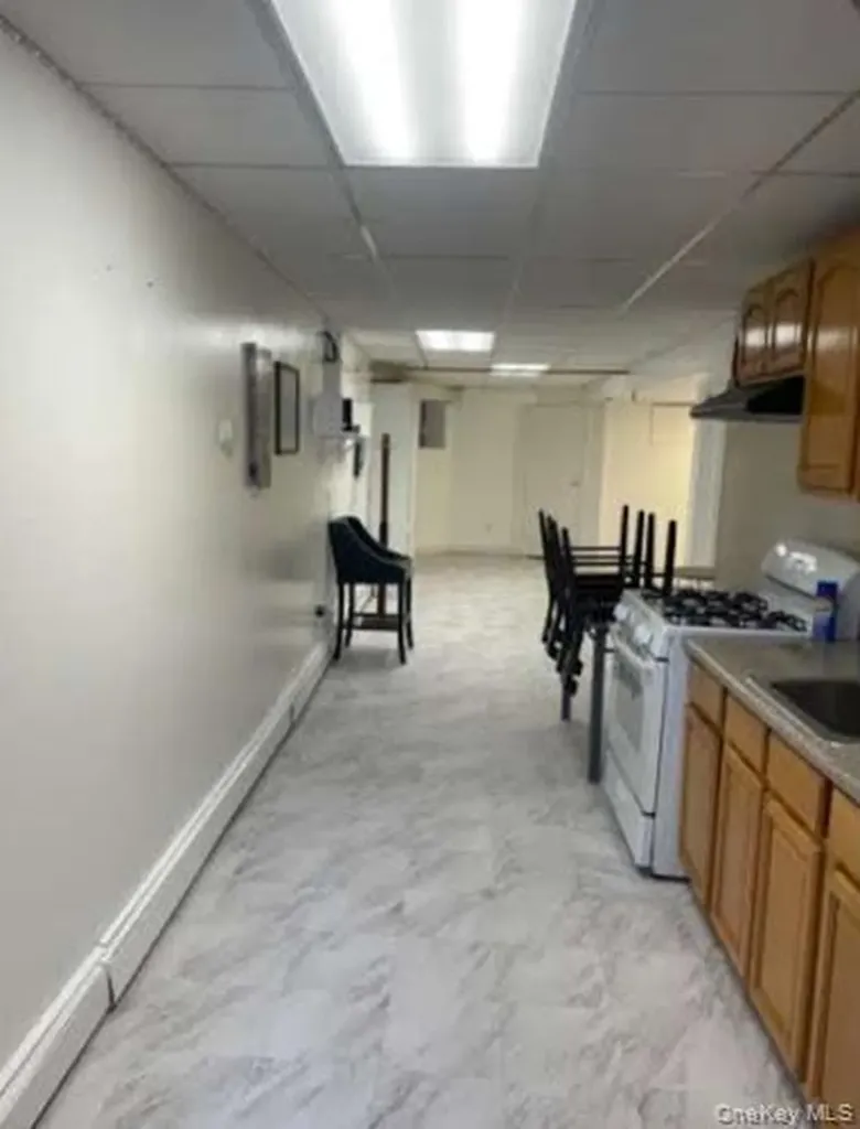 1718 Edison Avenue Bronx NY 10461