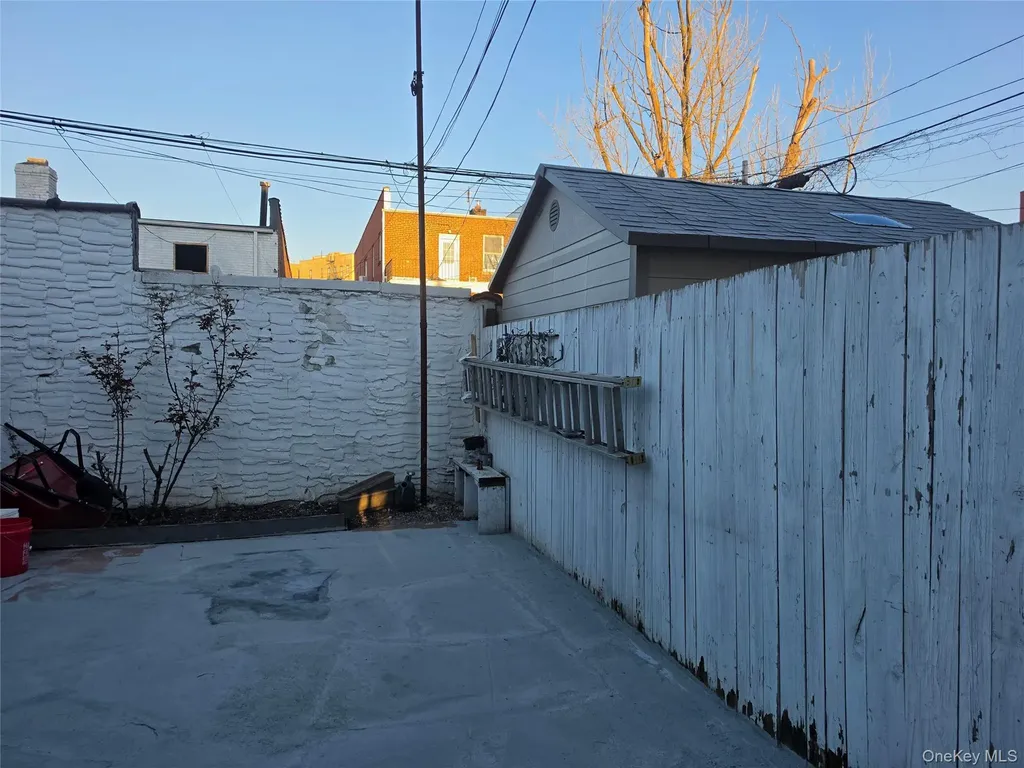 1718 Edison Avenue Bronx NY 10461