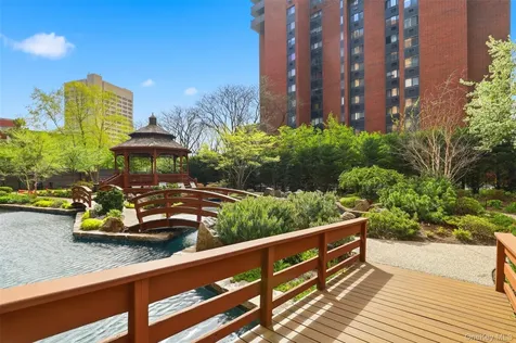 4 Martine Avenue White Plains NY 10606