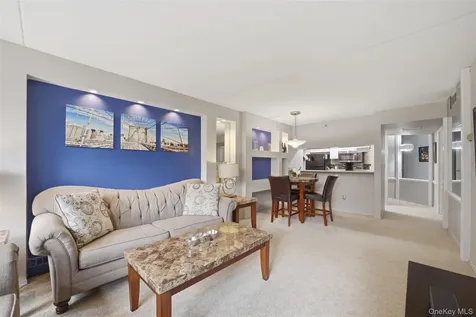 4 Martine Avenue White Plains NY 10606