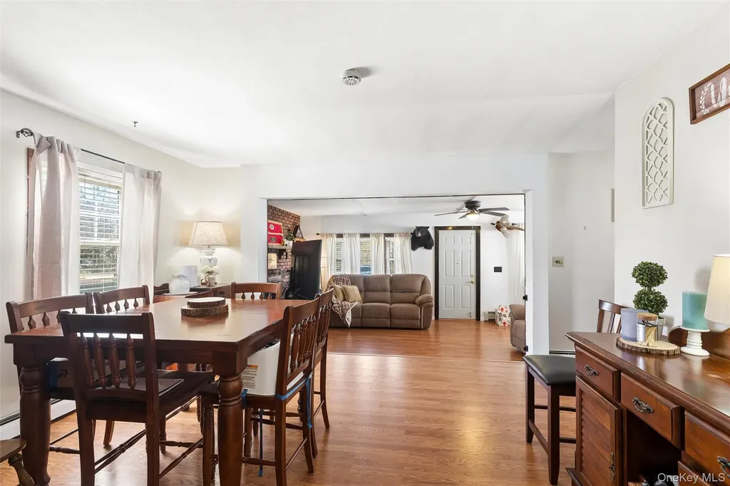 184 Smith Road Ronkonkoma NY 11779