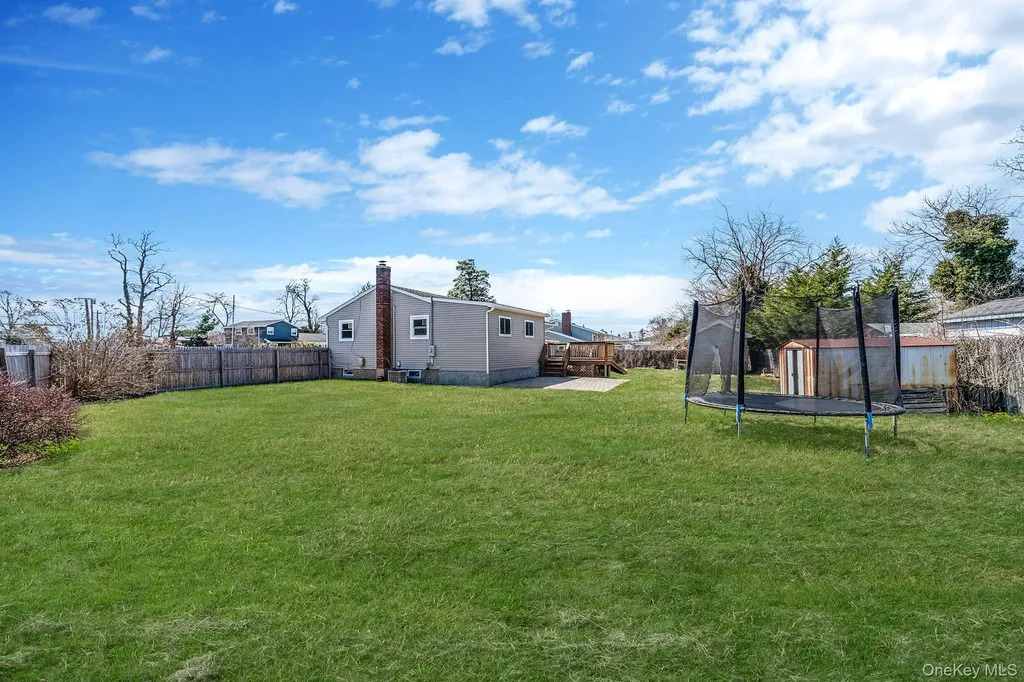 33 Hinton Avenue Babylon NY 11702