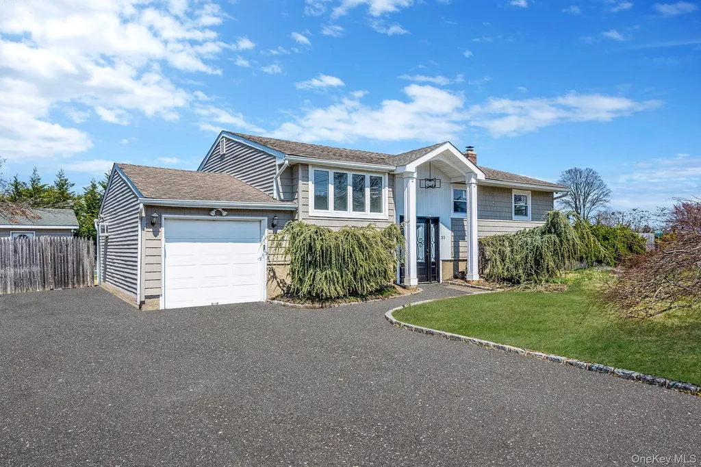 33 Hinton Avenue Babylon NY 11702