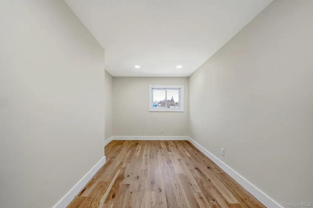 33 Hinton Avenue Babylon NY 11702