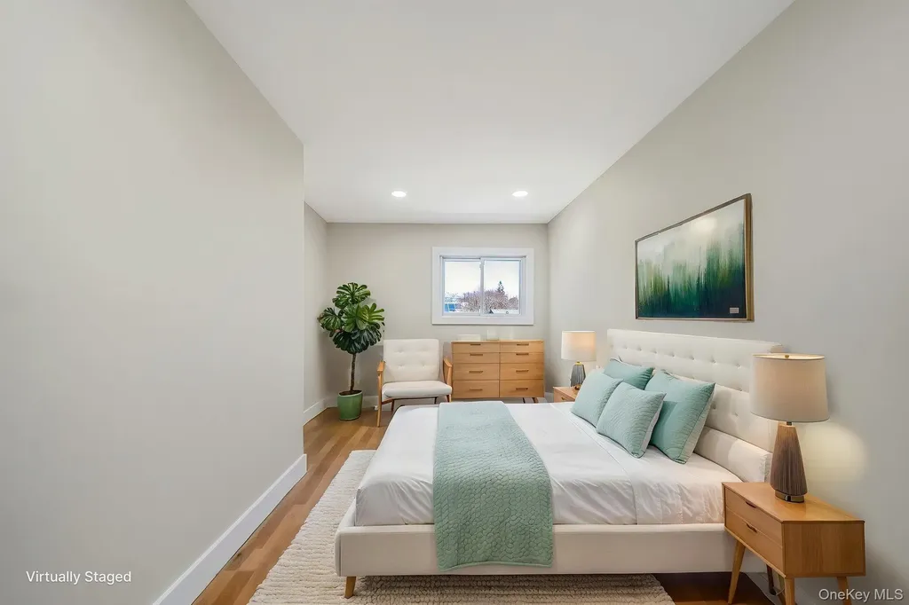 33 Hinton Avenue Babylon NY 11702