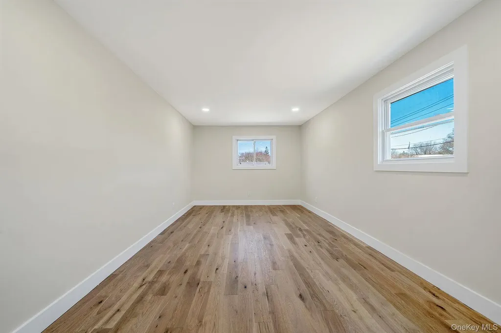 33 Hinton Avenue Babylon NY 11702
