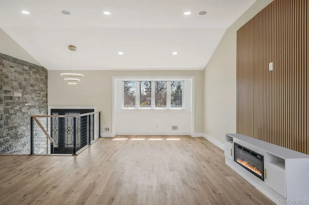 33 Hinton Avenue Babylon NY 11702