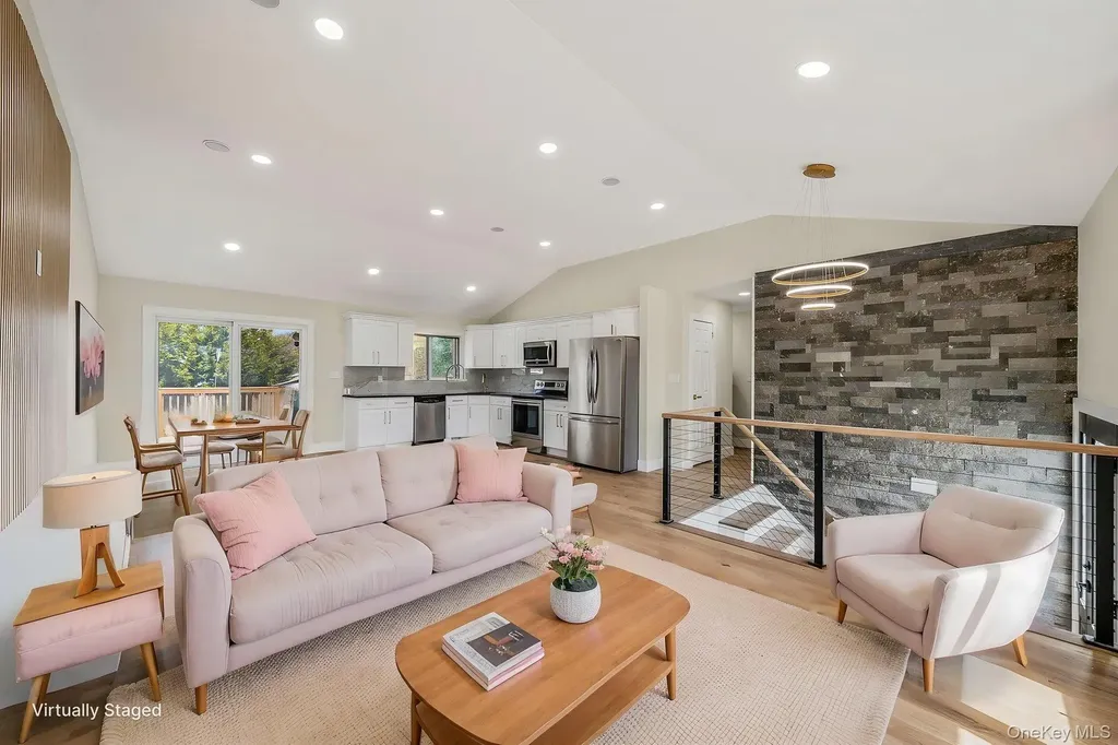 33 Hinton Avenue Babylon NY 11702