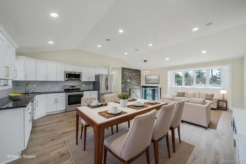 33 Hinton Avenue Babylon NY 11702