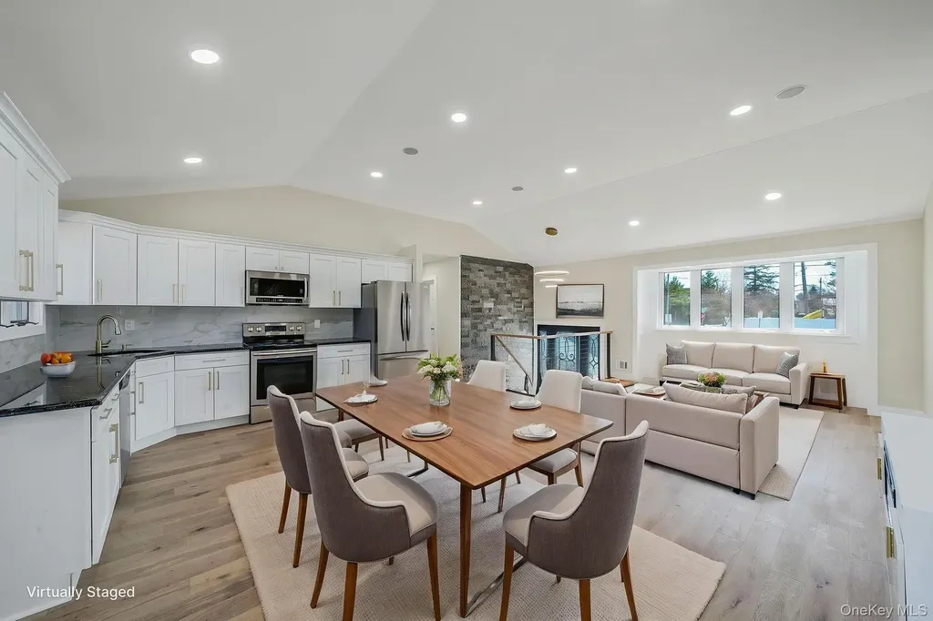 33 Hinton Avenue Babylon NY 11702