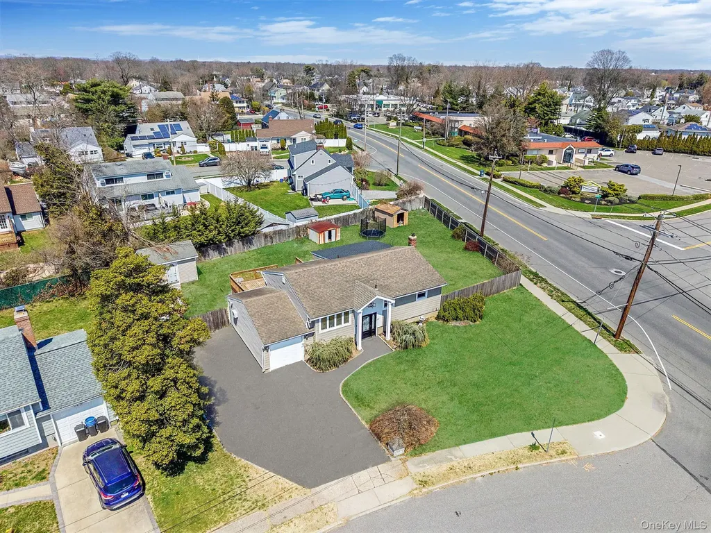 33 Hinton Avenue Babylon NY 11702