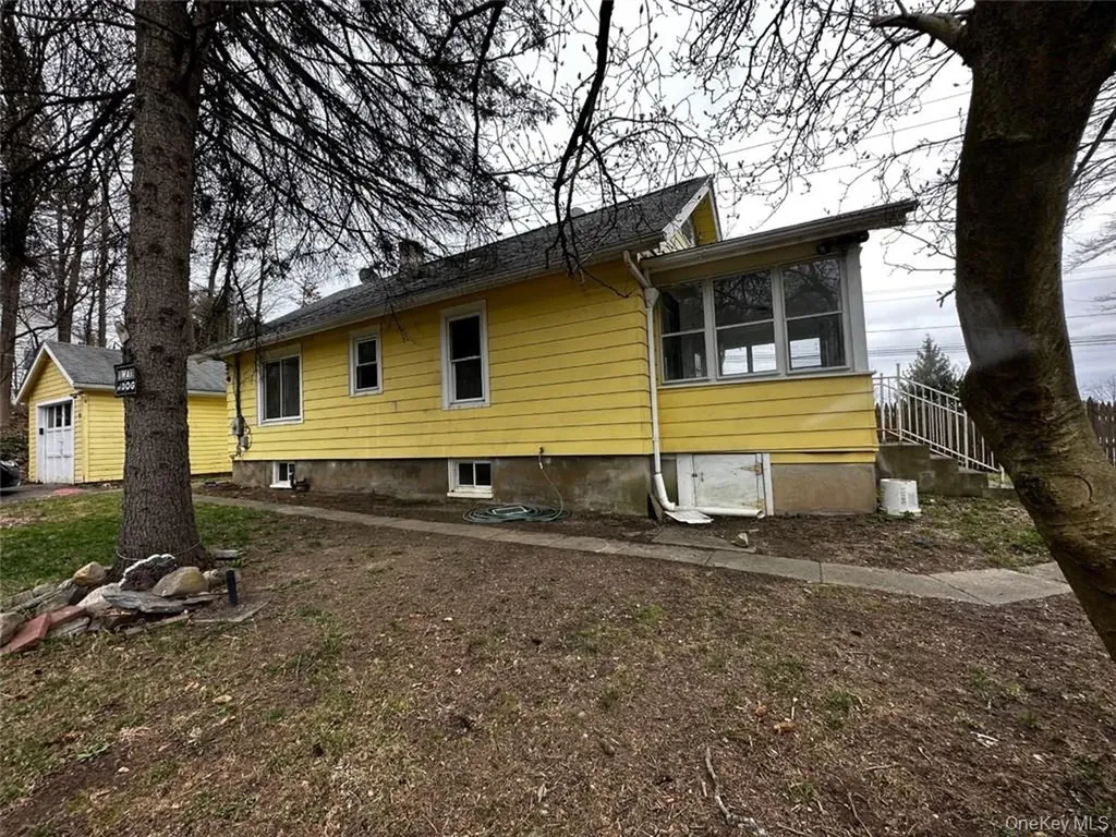 27 Howard Road Poughkeepsie NY 12603