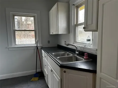 27 Howard Road Poughkeepsie NY 12603