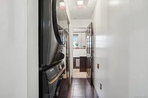 375 Hawthorne Terrace Fleetwood NY 10552