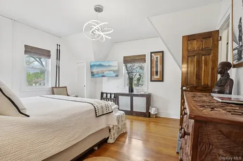 375 Hawthorne Terrace Fleetwood NY 10552