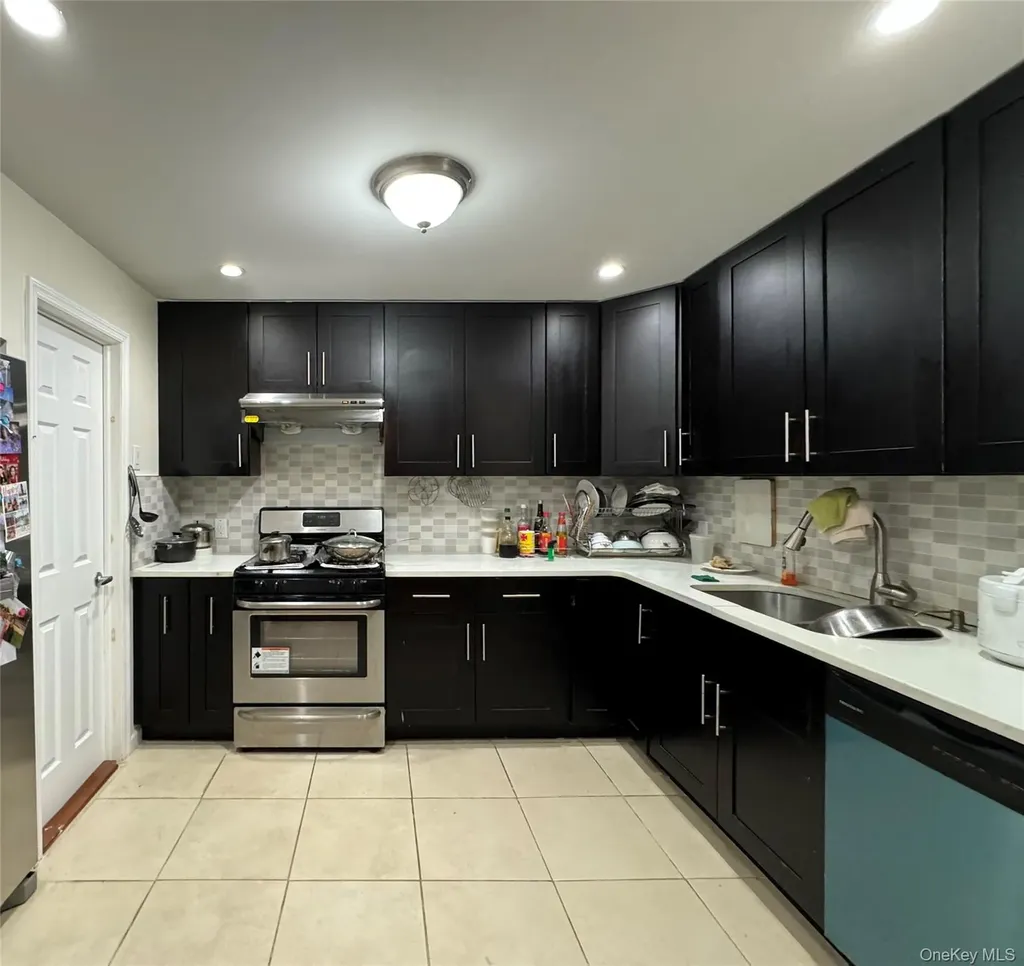 150-19 26th Avenue Flushing NY 11354