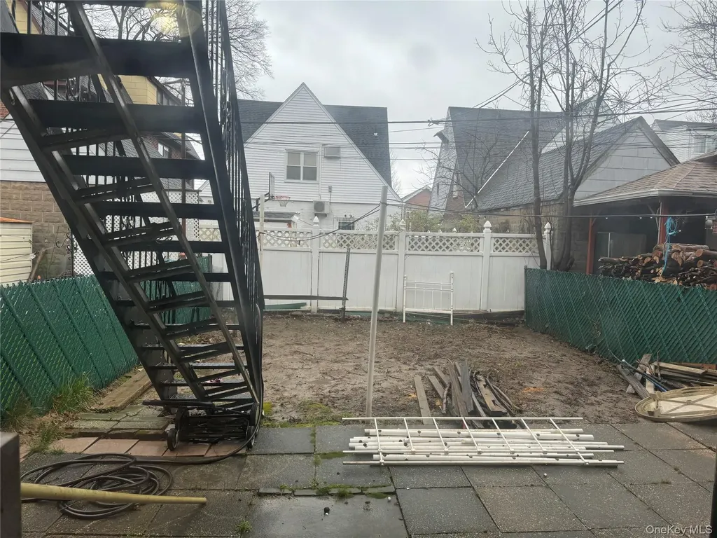 150-19 26th Avenue Flushing NY 11354