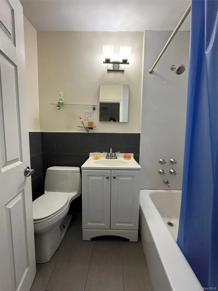150-19 26th Avenue Flushing NY 11354