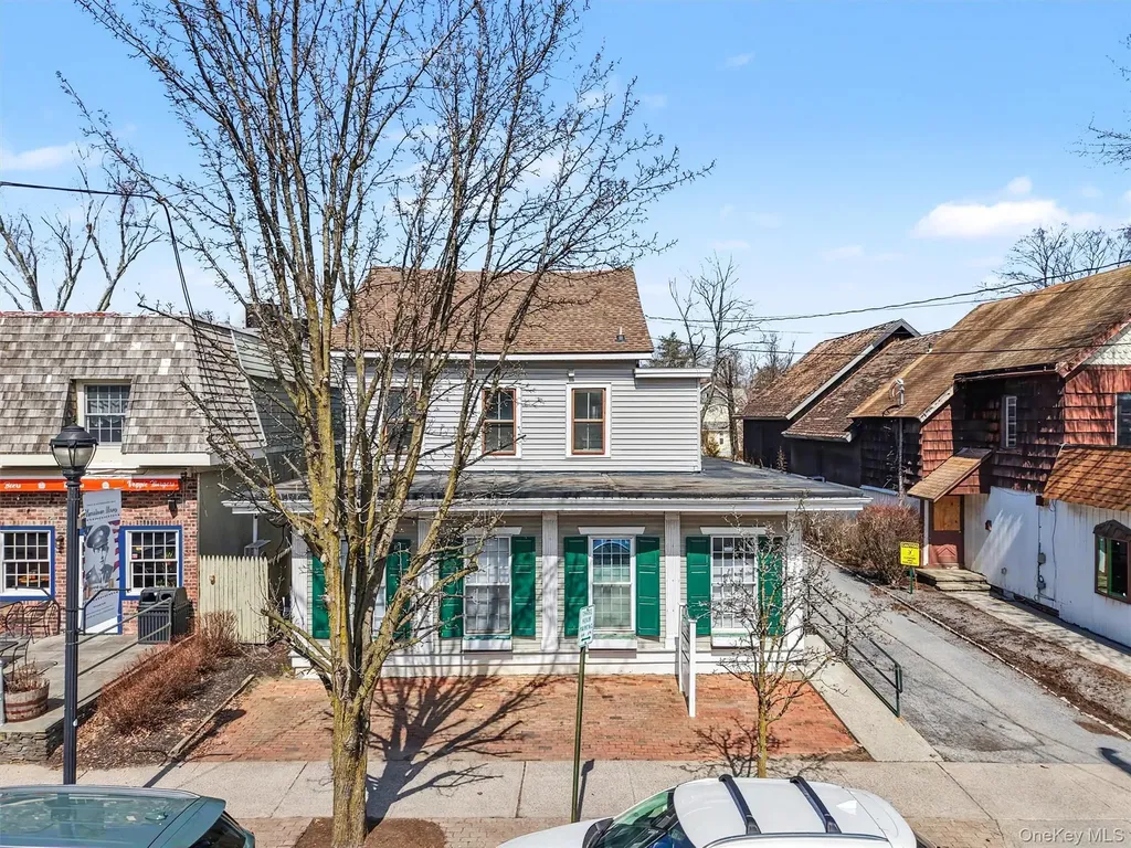 17 Collegeview Avenue Poughkeepsie NY 12603