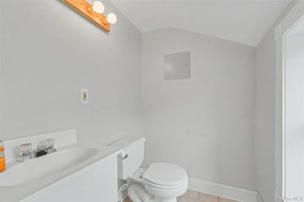17 Collegeview Avenue Poughkeepsie NY 12603