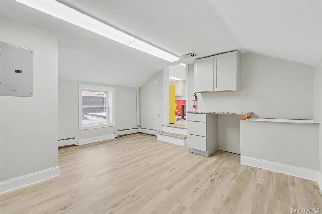 17 Collegeview Avenue Poughkeepsie NY 12603