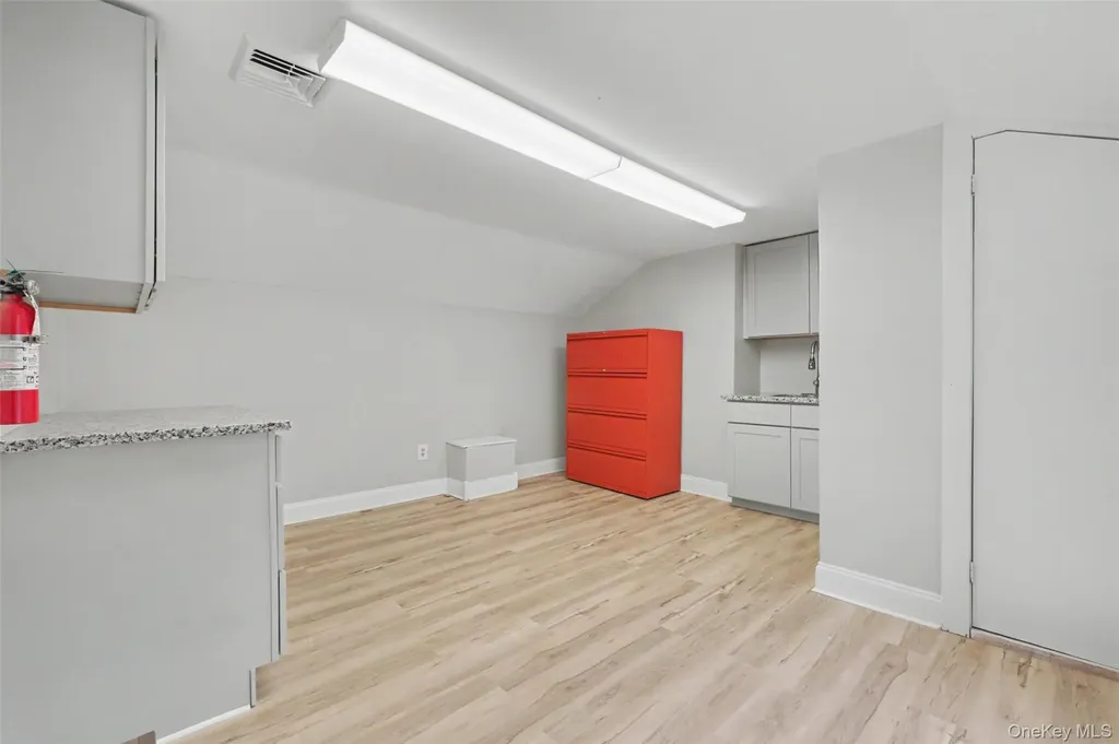 17 Collegeview Avenue Poughkeepsie NY 12603