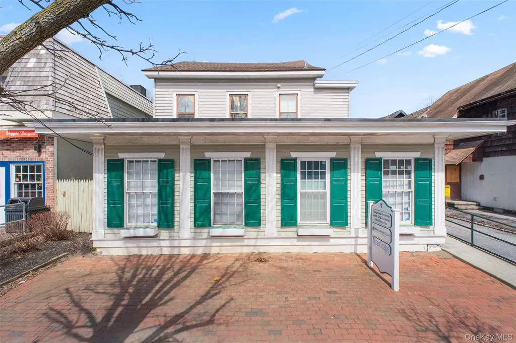 17 Collegeview Avenue Poughkeepsie NY 12603