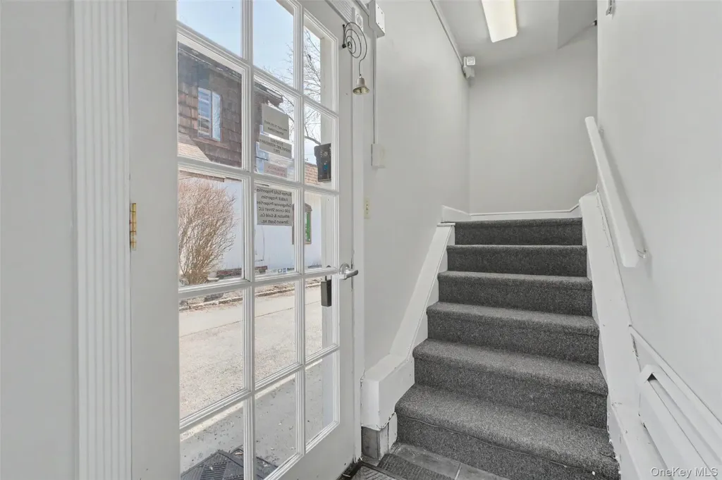 17 Collegeview Avenue Poughkeepsie NY 12603