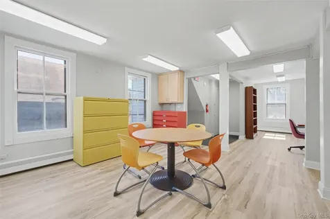 17 Collegeview Avenue Poughkeepsie NY 12603