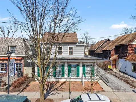 17 Collegeview Avenue Poughkeepsie NY 12603