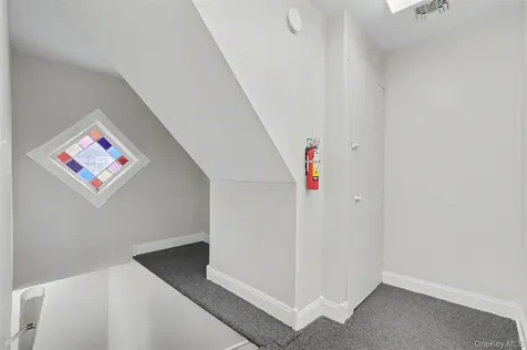 17 Collegeview Avenue Poughkeepsie NY 12603