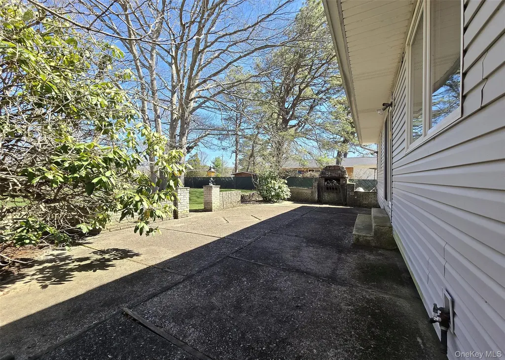 7 Clair Avenue Holbrook NY 11741