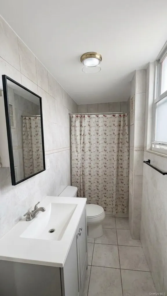 1425 Edwards Avenue Bronx NY 10461