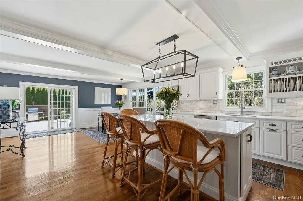 25 Lighthouse Road Southold NY 11971