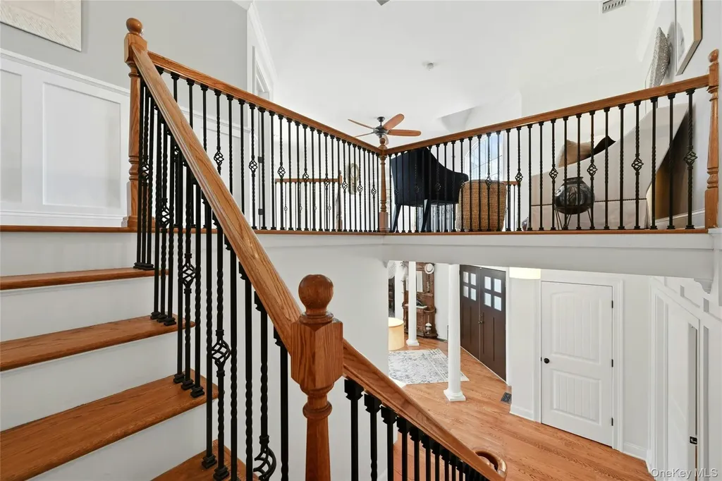 25 Lighthouse Road Southold NY 11971