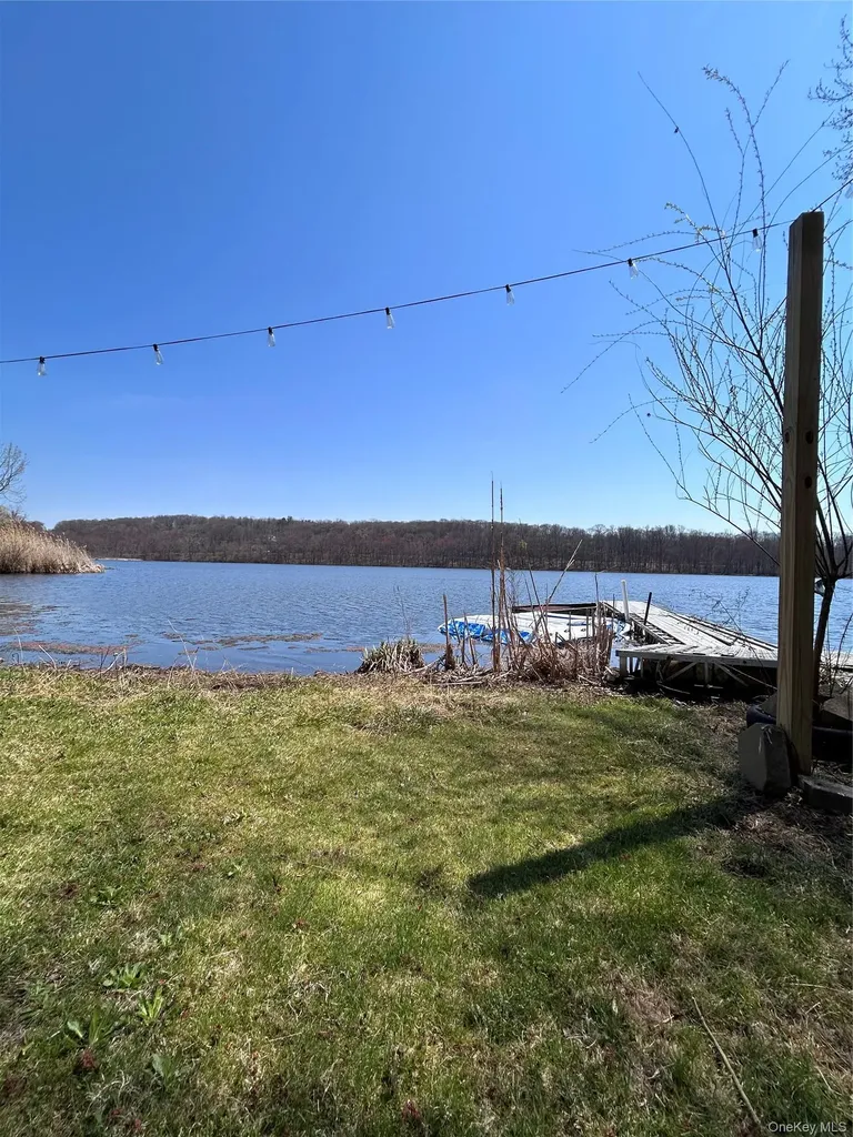 451 E Main Street Jefferson Valley NY 10535
